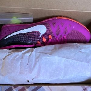 used nike womens track cleats